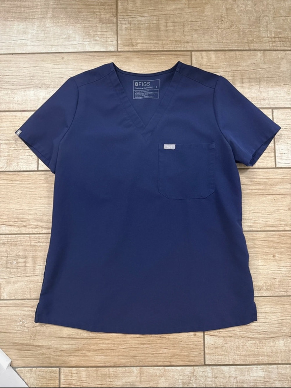 Figs Women's Navy V-Neck Short Sleeve Scrub Top